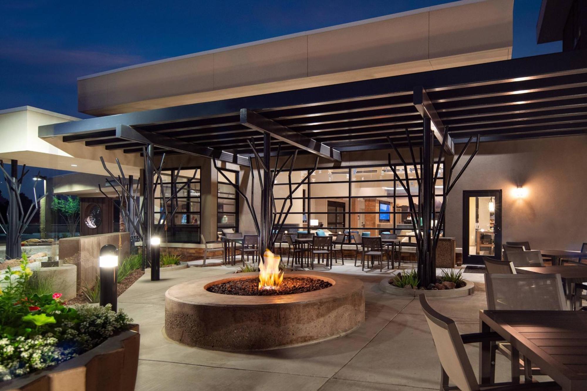 Residence Inn By Marriott Scottsdale Salt River Bagian luar foto